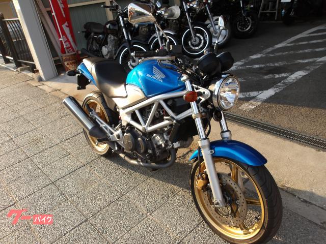 ホンダ ＶＴＲ２５０　２００９年モデル　インジェクション　水冷２気筒エンジン搭載 写真5