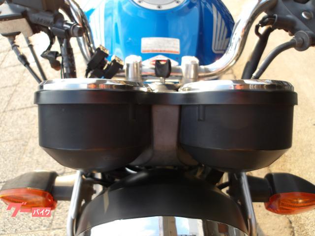 ホンダ ＶＴＲ２５０　２００９年モデル　インジェクション　水冷２気筒エンジン搭載 写真25