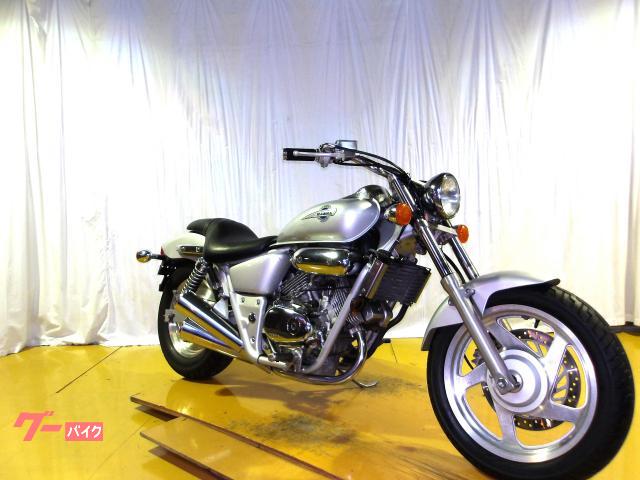 ホンダ Ｖ−ＴＷＩＮ　ＭＡＧＮＡ　１９９４年モデル　キャブレター　水冷２気筒エンジン搭載 写真2