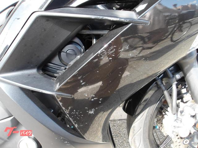 カワサキ Ｎｉｎｊａ　４００　２０１５年モデル　インジェクション　水冷２気筒エンジン搭載 写真13