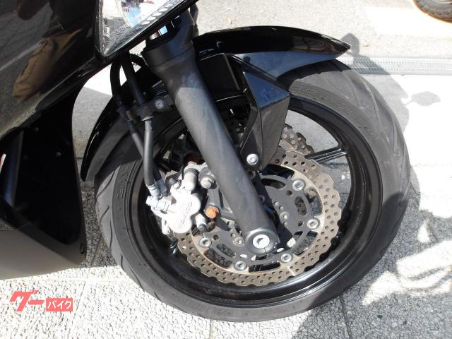 カワサキ Ｎｉｎｊａ　４００　２０１５年モデル　インジェクション　水冷２気筒エンジン搭載 写真15