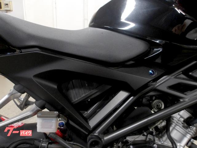 ホンダ ＣＢ１２５Ｒ　２０１８年モデル　インジェクション　水冷単気筒エンジン 写真15