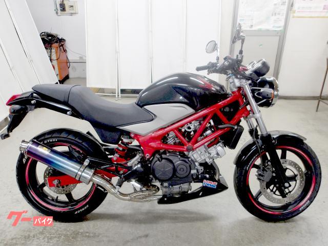 ホンダ ＶＴＲ２５０　２０１１年モデル　インジェクション　水冷２気筒エンジン搭載