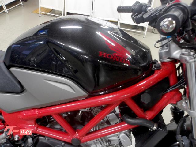 ホンダ ＶＴＲ２５０　２０１１年モデル　インジェクション　水冷２気筒エンジン搭載 写真12