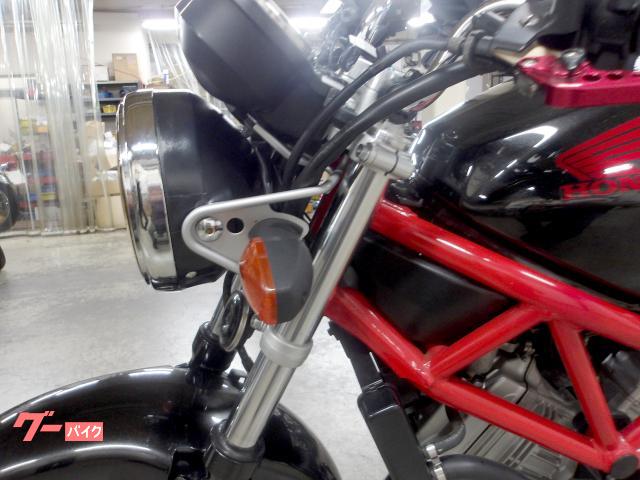 ホンダ ＶＴＲ２５０　２０１１年モデル　インジェクション　水冷２気筒エンジン搭載 写真27