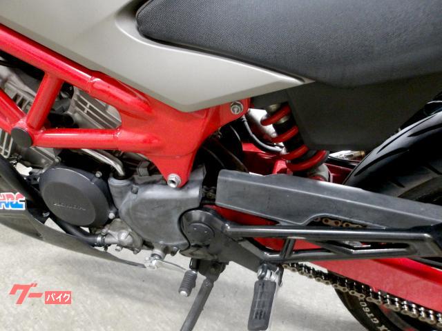 ホンダ ＶＴＲ２５０　２０１１年モデル　インジェクション　水冷２気筒エンジン搭載 写真37