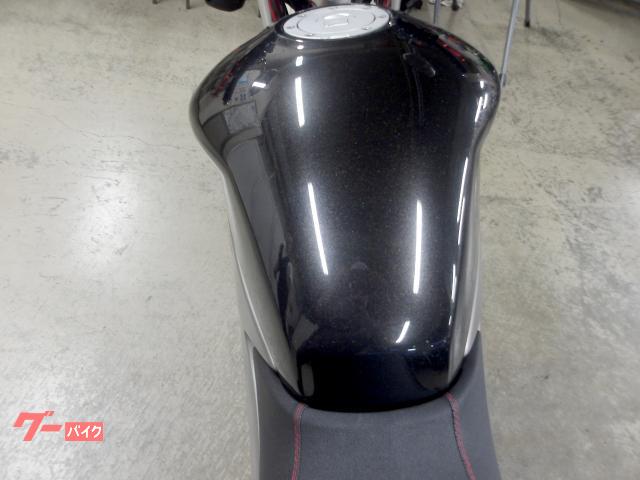 ホンダ ＶＴＲ２５０　２０１１年モデル　インジェクション　水冷２気筒エンジン搭載 写真47