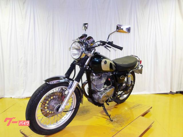 ヤマハ ＳＲ４００　２００１年モデル　キャブレター　空冷単気筒エンジン 写真4