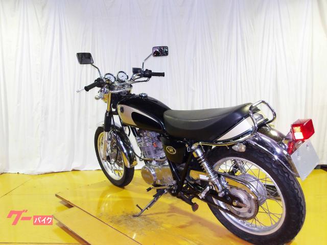 ヤマハ ＳＲ４００　２００１年モデル　キャブレター　空冷単気筒エンジン 写真6