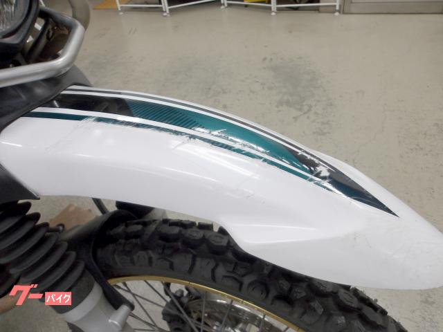 ヤマハ セロー２５０　２０１７年モデル　インジェクション　空冷単気筒エンジン 写真11