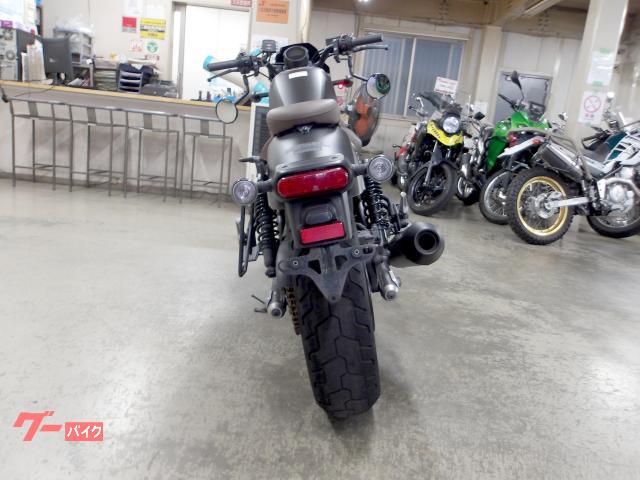 ホンダ レブル２５０　２０２１年モデル　モリワキサイレンサー　ステップ　ビキニカウル 写真4
