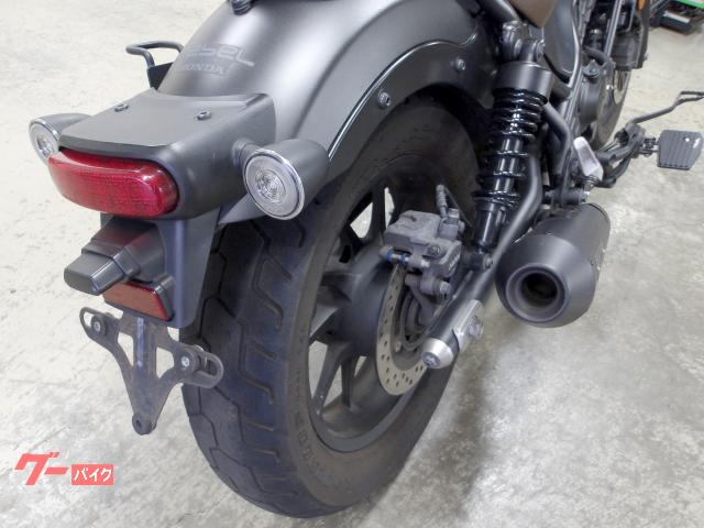 ホンダ レブル２５０　２０２１年モデル　モリワキサイレンサー　ステップ　ビキニカウル 写真22