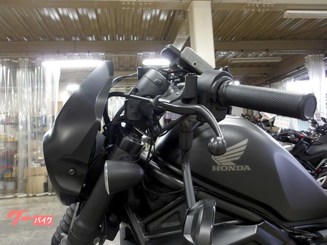 ホンダ レブル２５０　２０２１年モデル　モリワキサイレンサー　ステップ　ビキニカウル 写真26