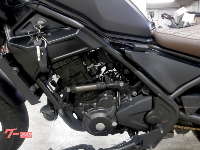 ホンダ レブル２５０　２０２１年モデル　モリワキサイレンサー　ステップ　ビキニカウル 写真30
