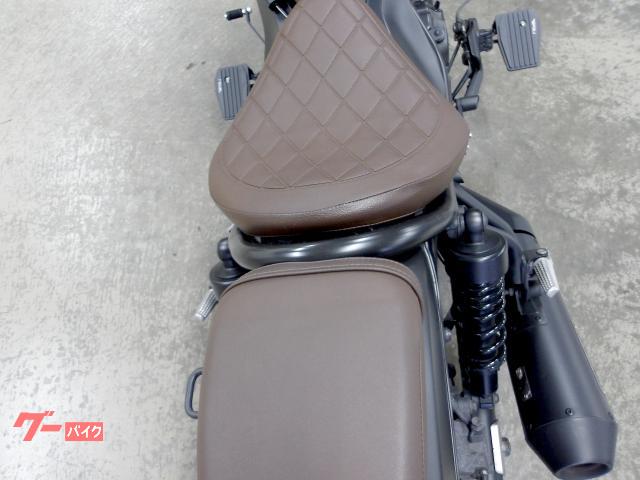 ホンダ レブル２５０　２０２１年モデル　モリワキサイレンサー　ステップ　ビキニカウル 写真44